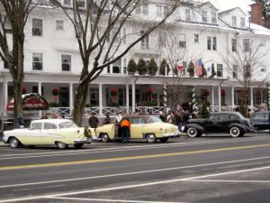 Cars begin to arrive
